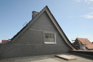 Giebelverkleidung mit Naturschiefer