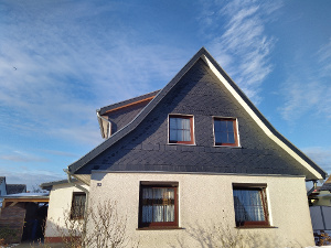 Giebelverkleidung mit Naturschiefer