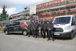 Unser Dachdeckerteam Te&szlig;now 